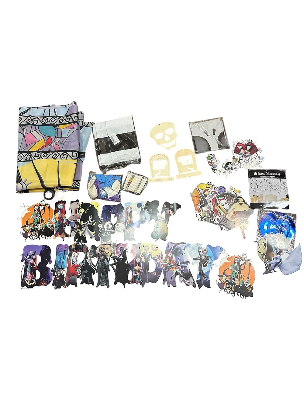Disney The Nightmare Before Christmas Party Decoration Supplies NEW
